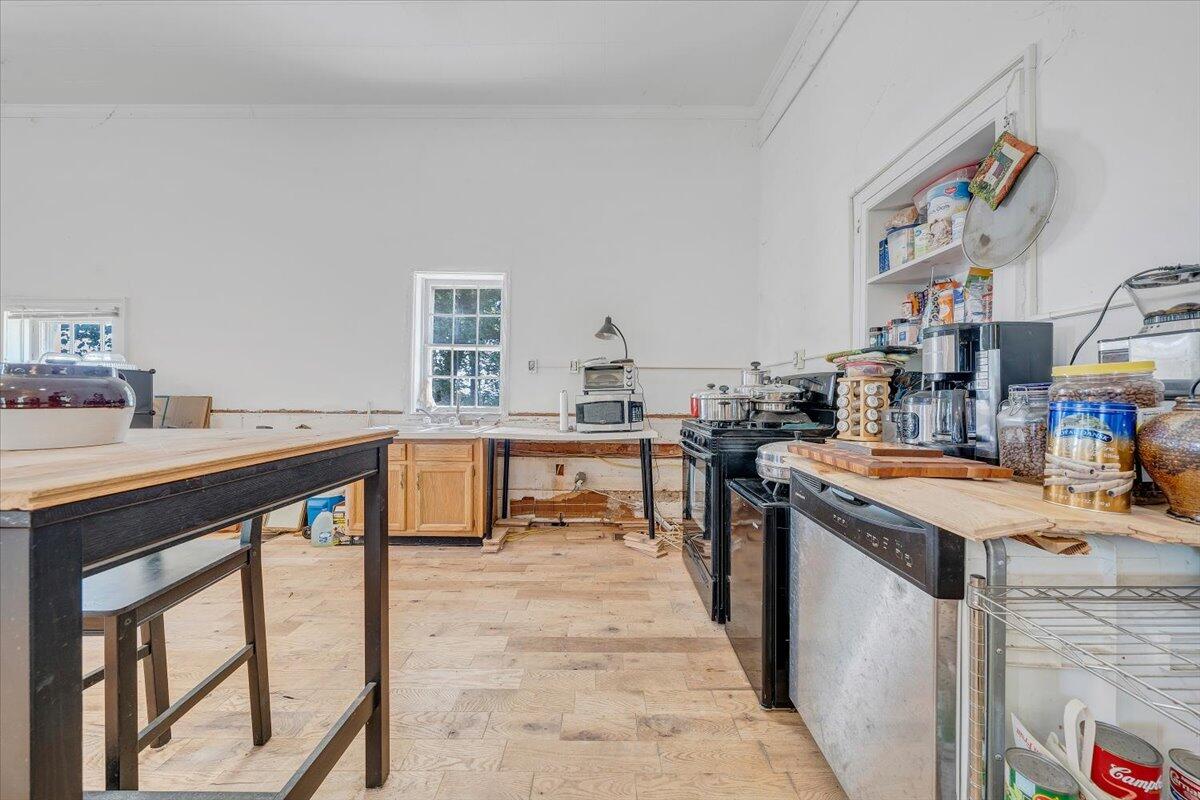 86 Long Horne RD