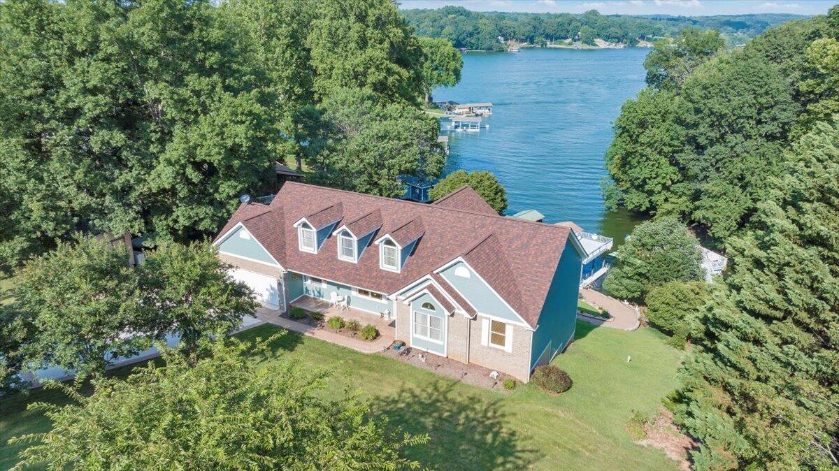 900 Lakemount DR