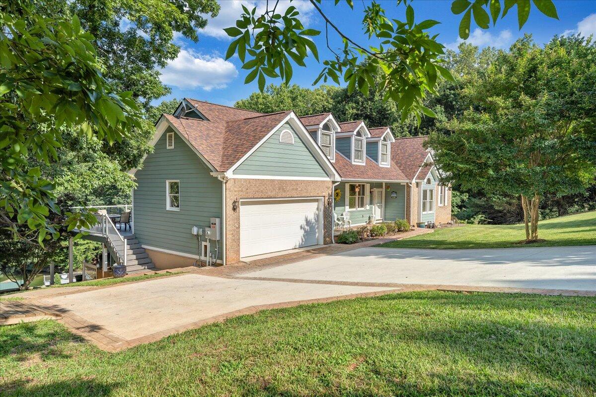 900 Lakemount DR