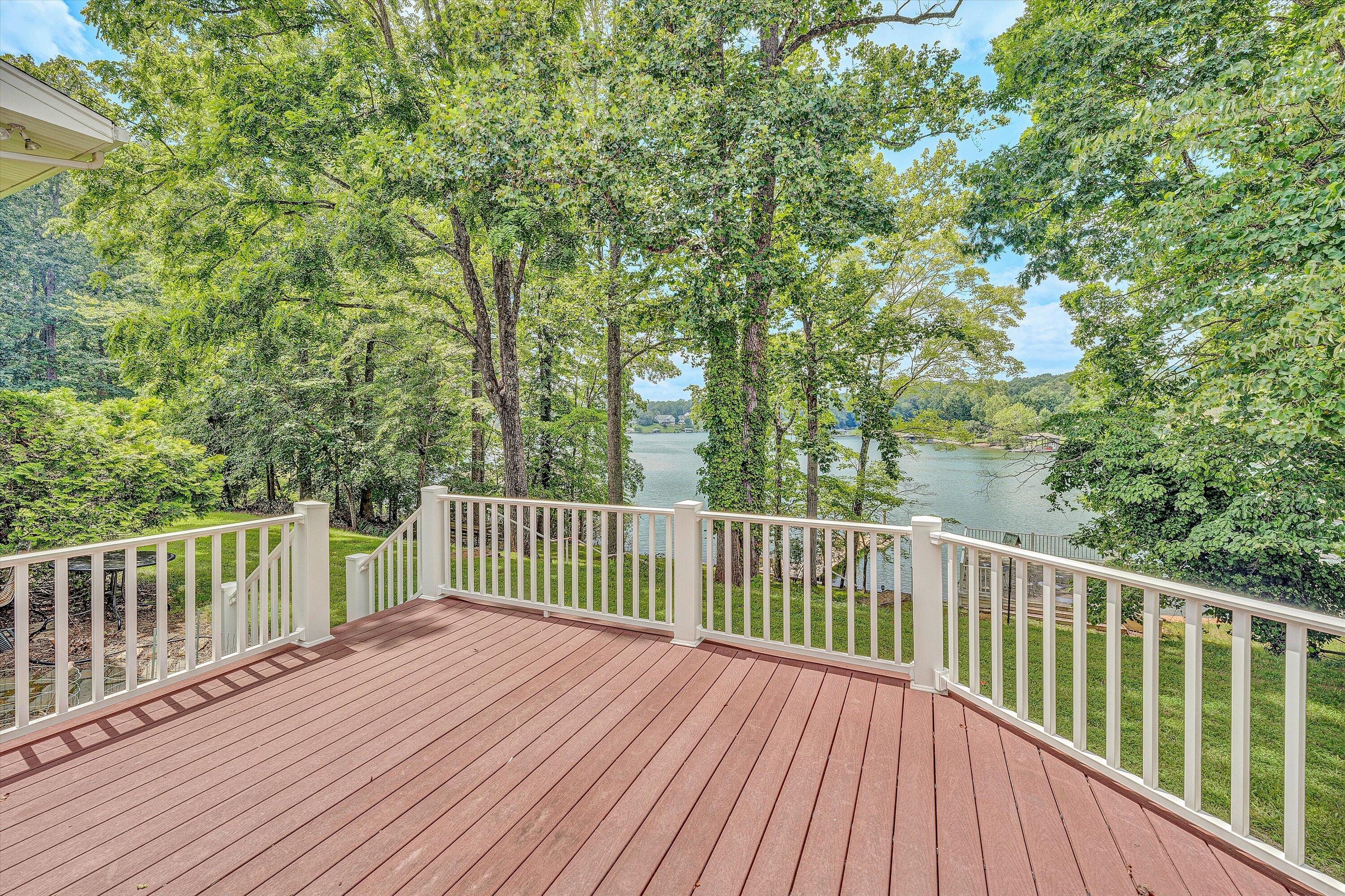 112 Mockingbird Hill RD