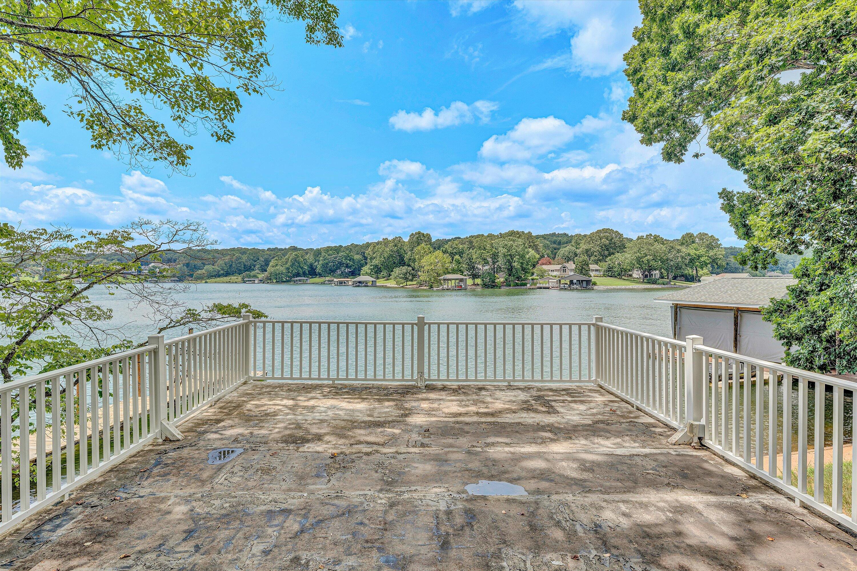 112 Mockingbird Hill RD