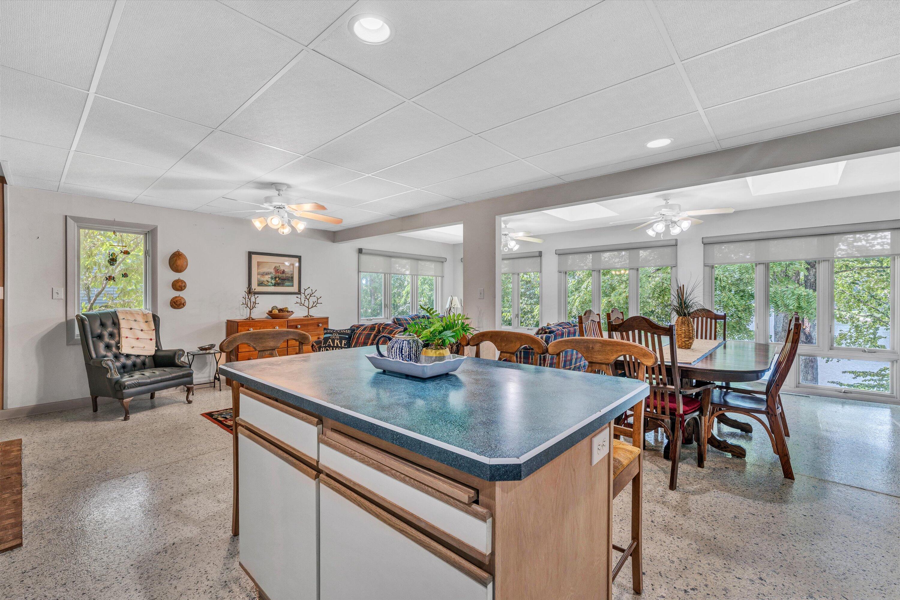 112 Mockingbird Hill RD