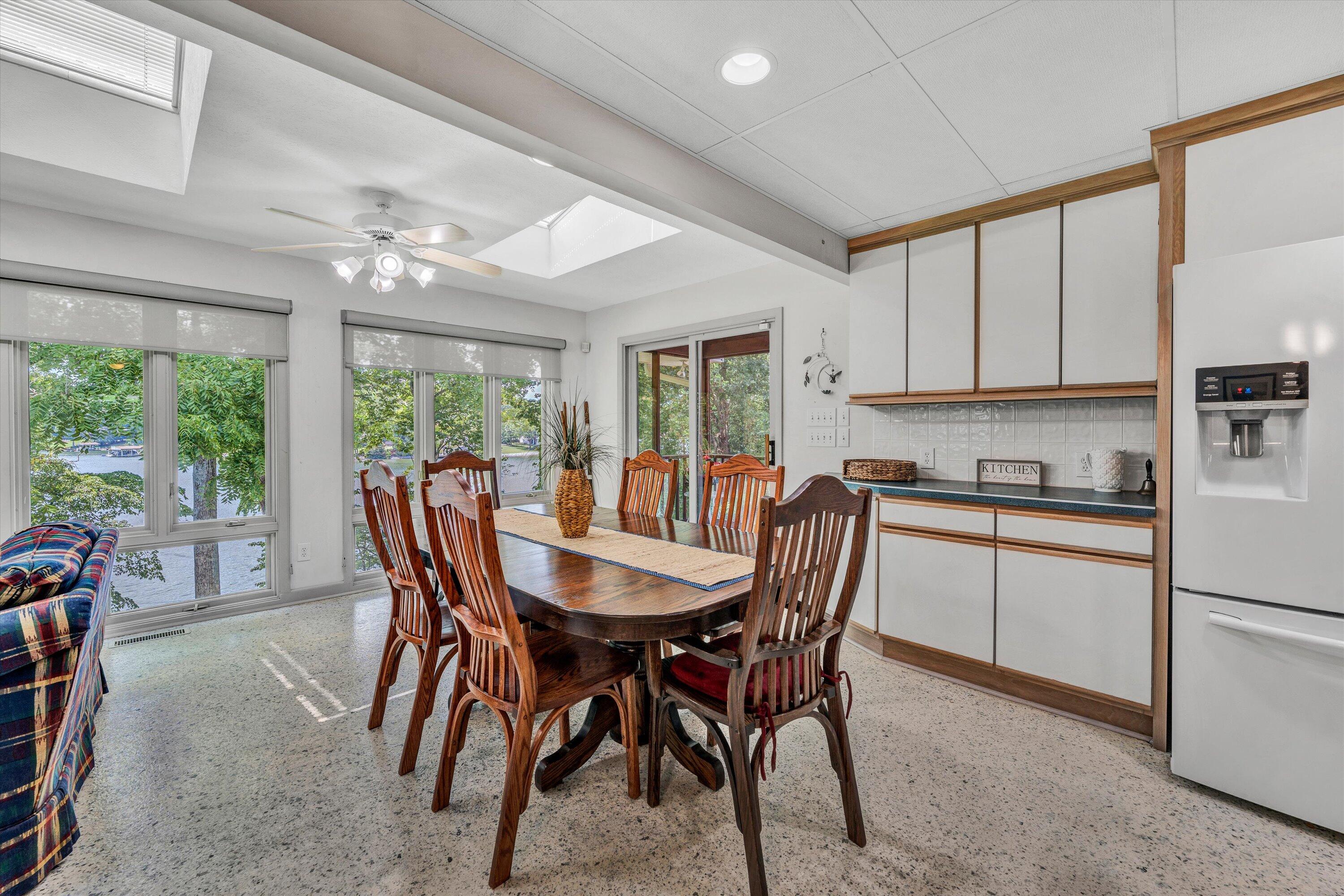 112 Mockingbird Hill RD