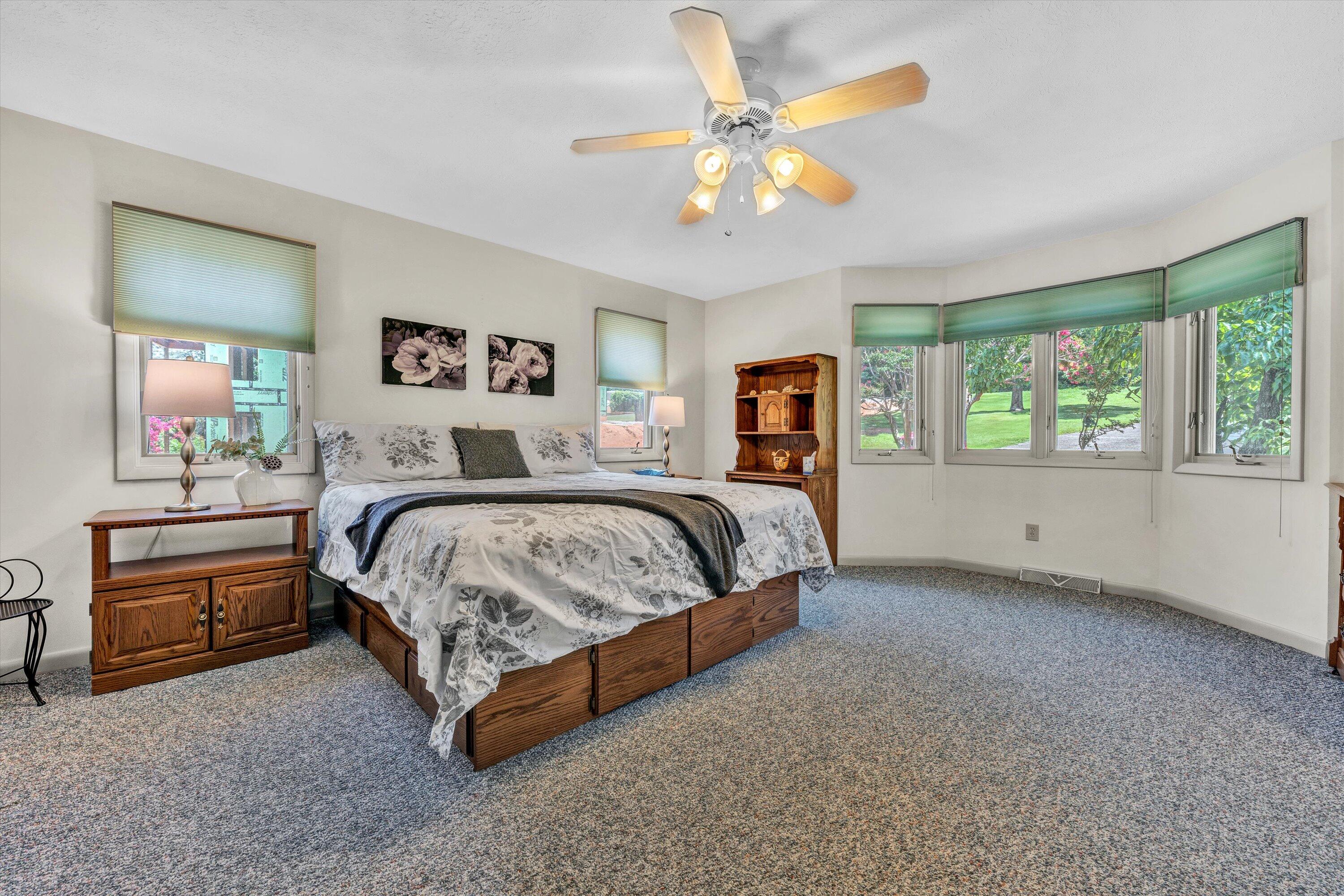 112 Mockingbird Hill RD