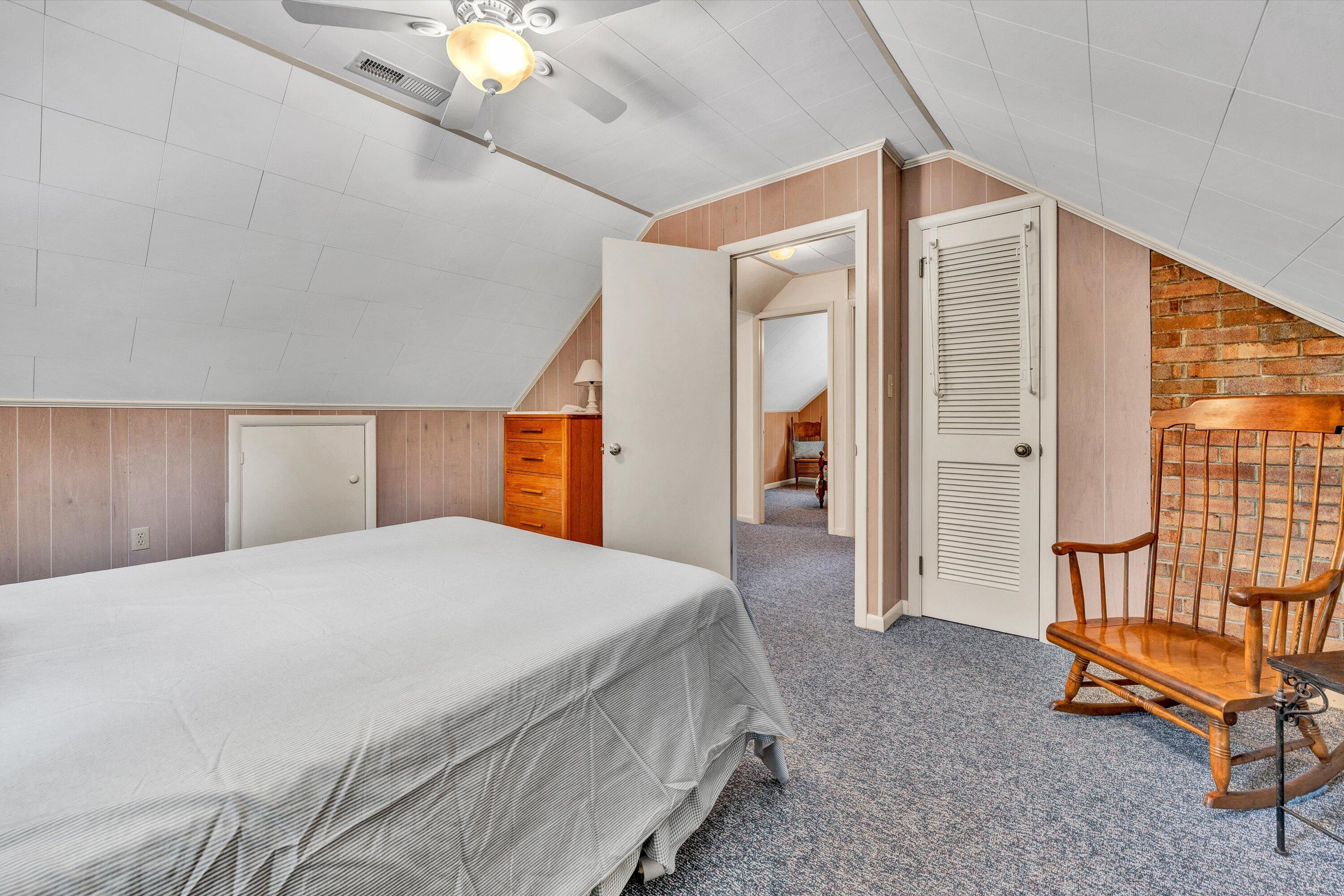112 Mockingbird Hill RD