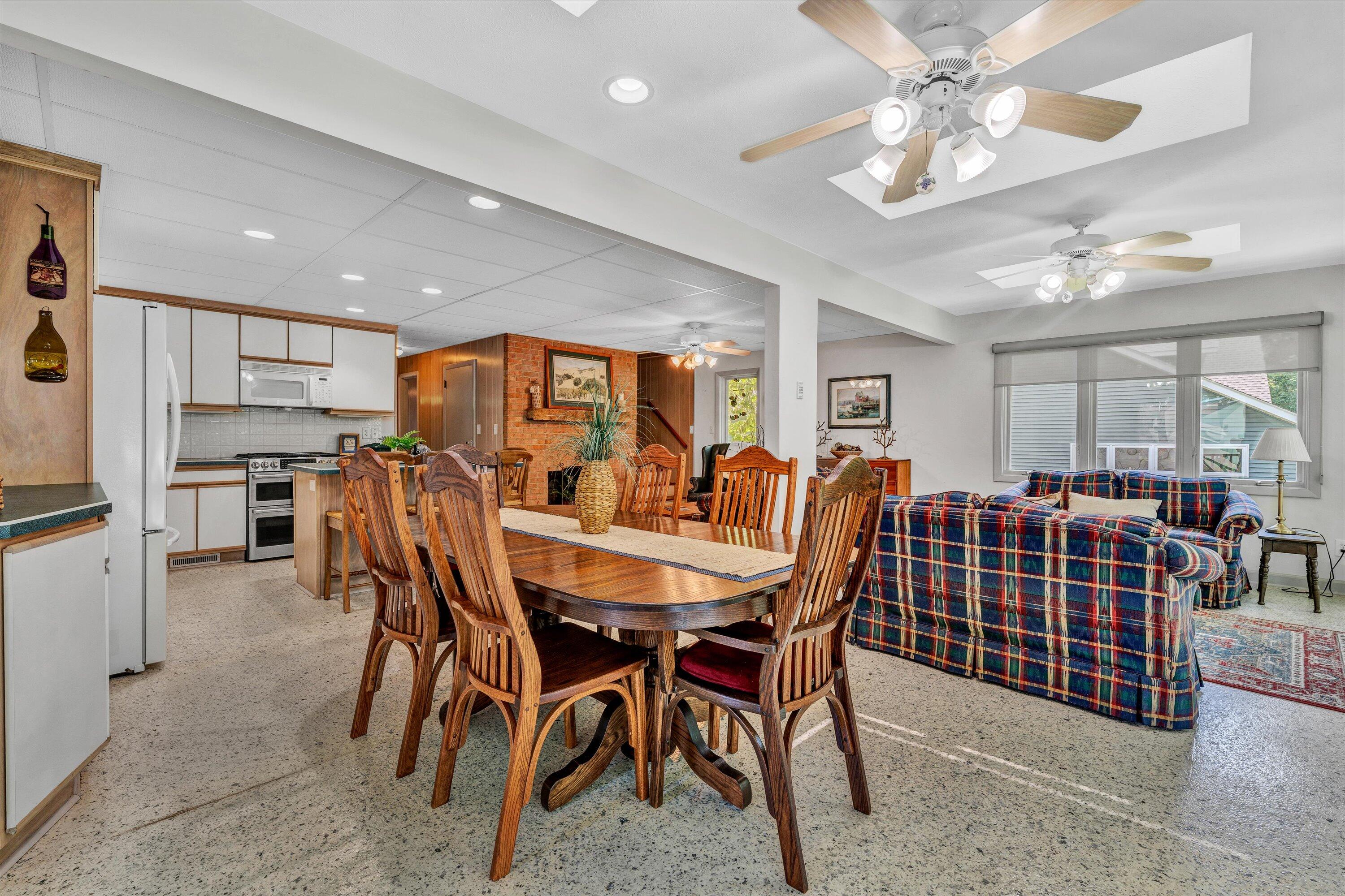 112 Mockingbird Hill RD