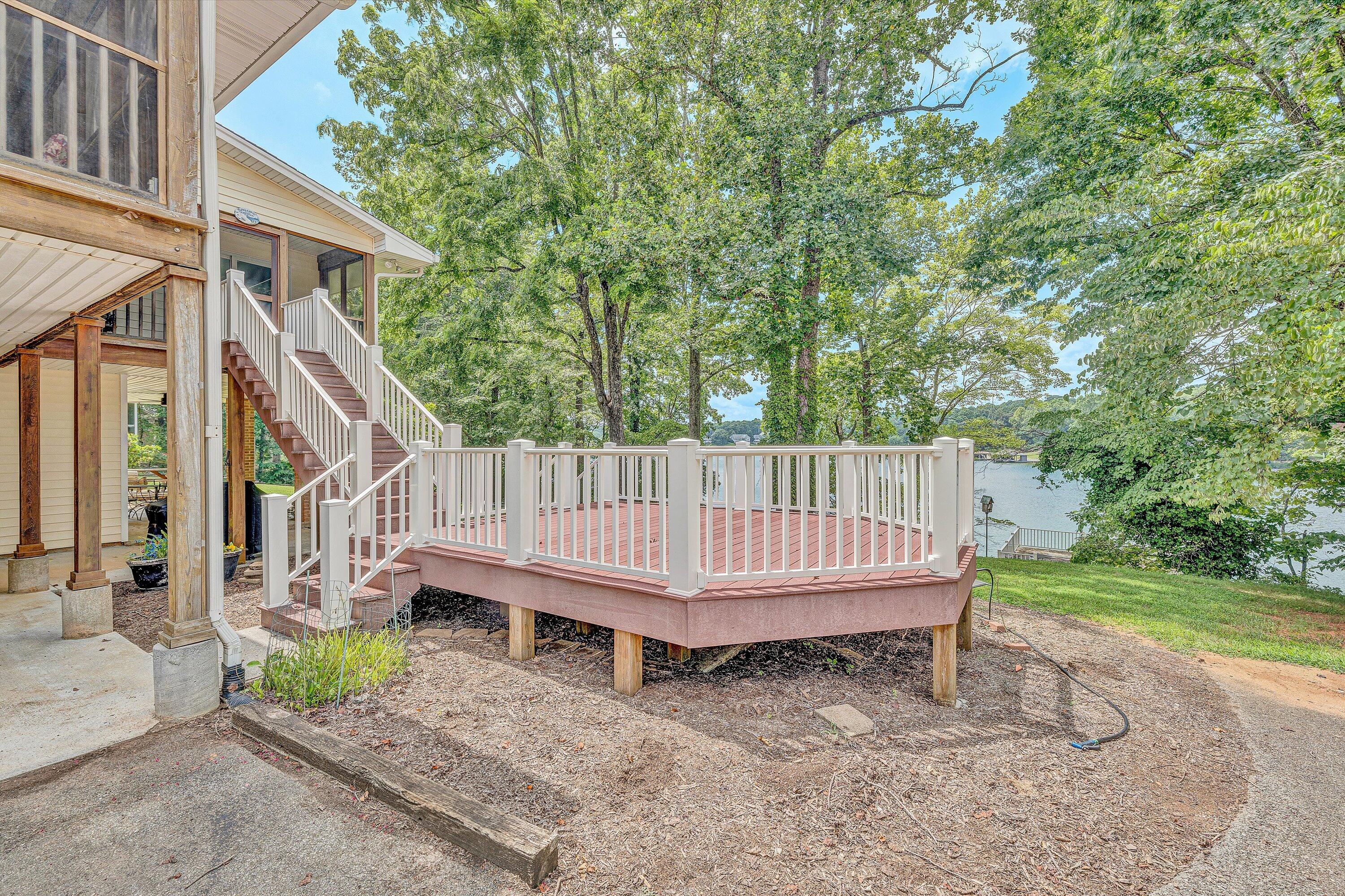 112 Mockingbird Hill RD