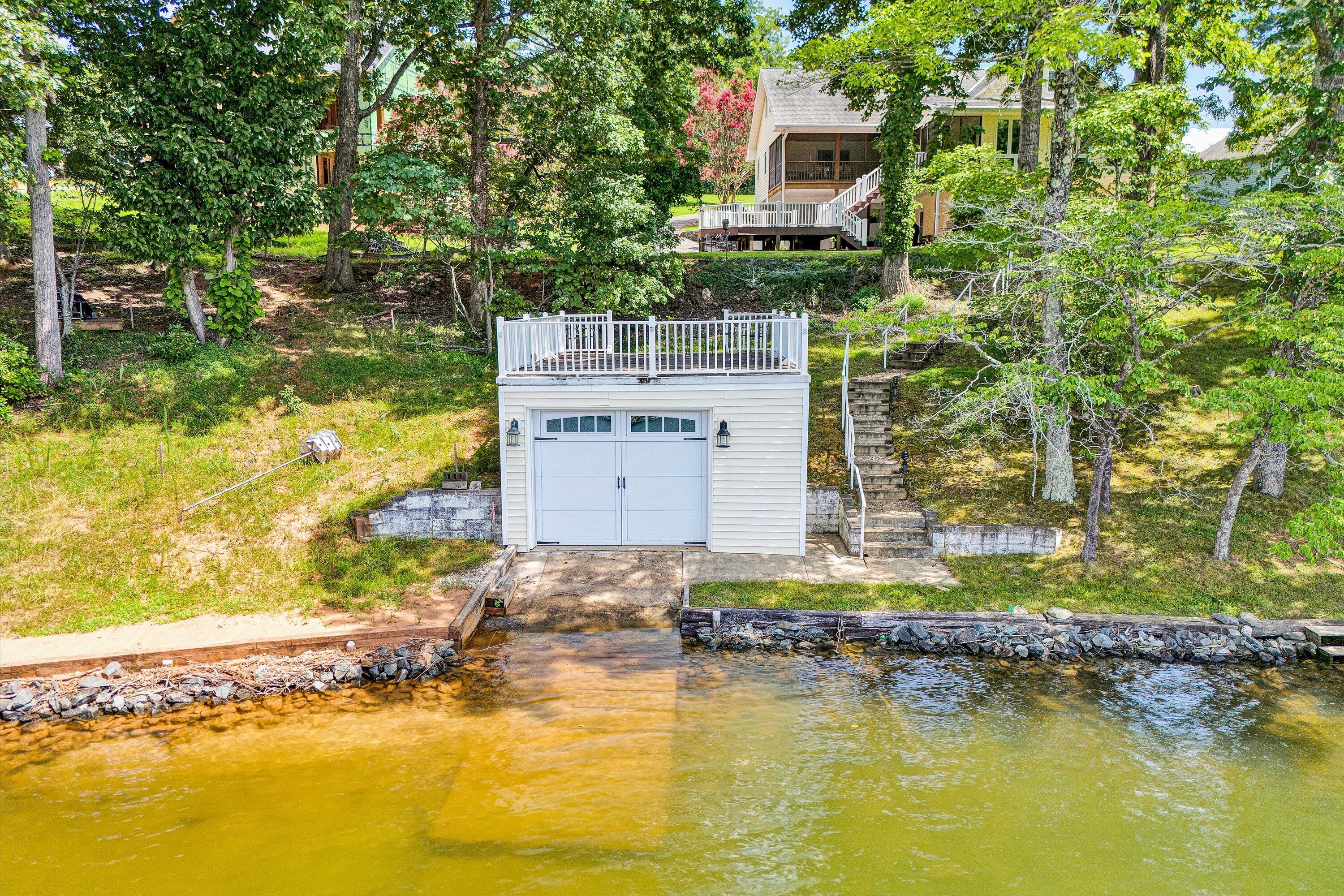 112 Mockingbird Hill RD