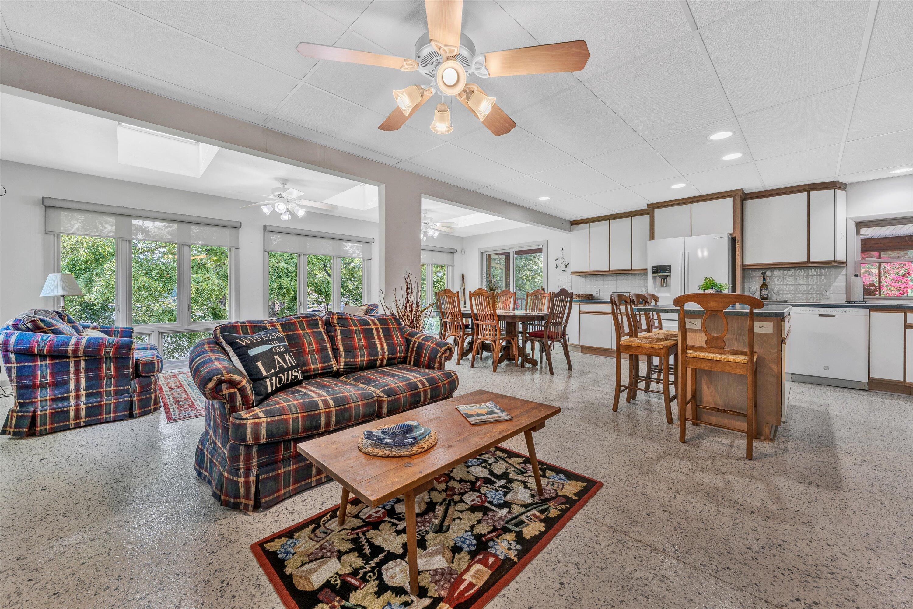 112 Mockingbird Hill RD