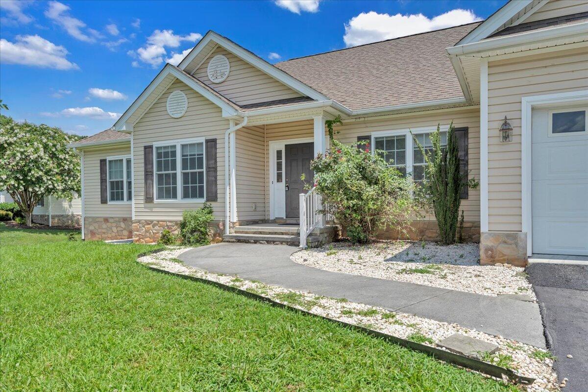 6009 Tolman CIR