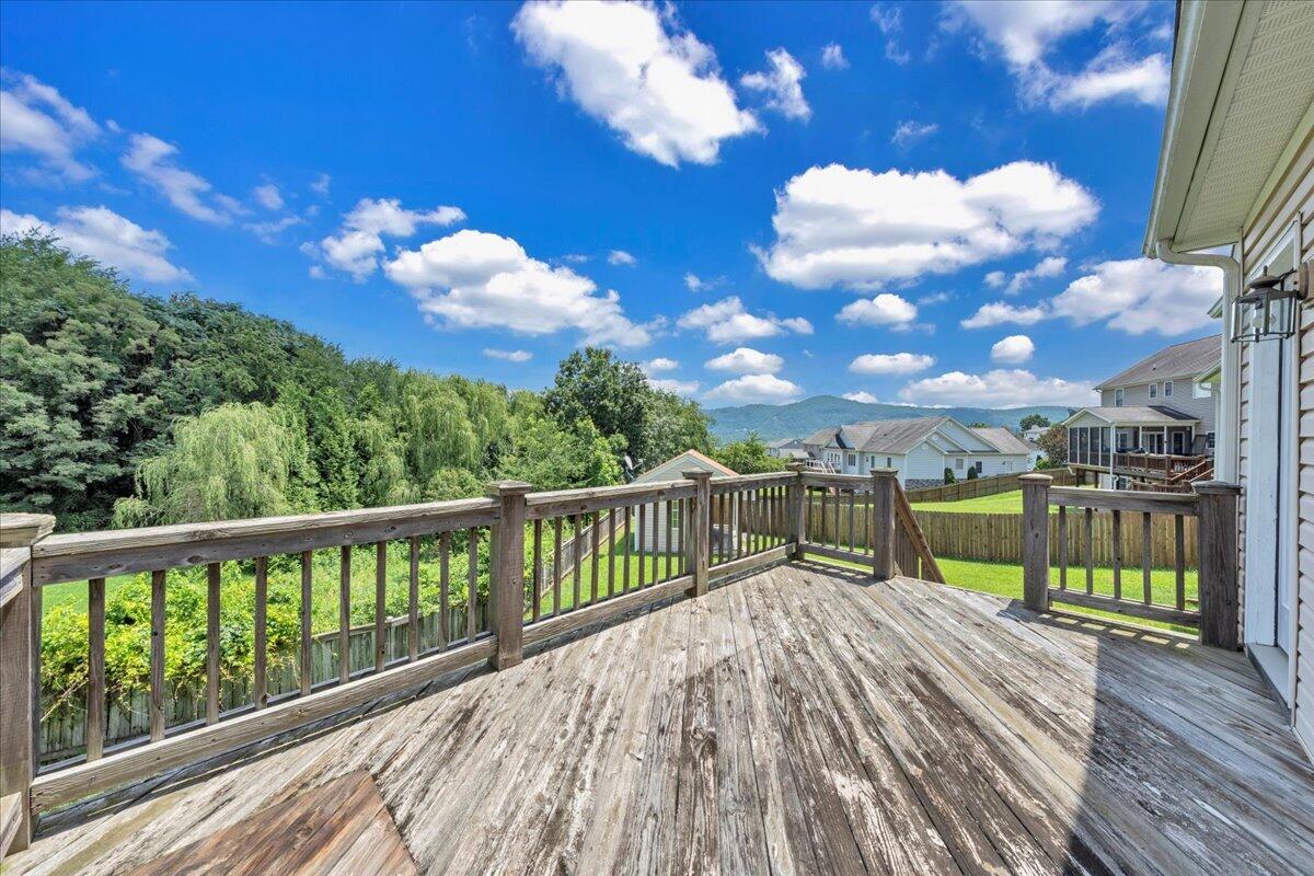 6009 Tolman CIR