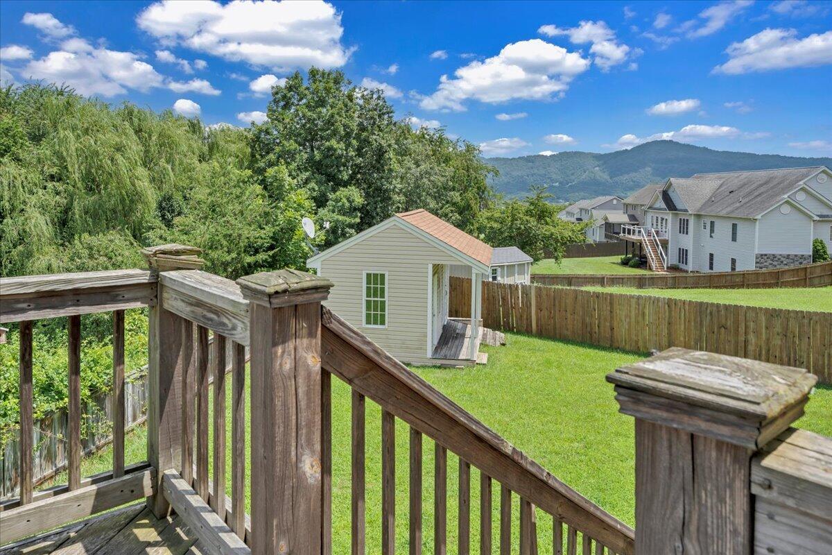 6009 Tolman CIR