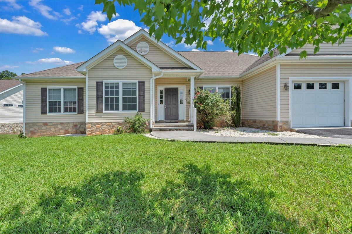 6009 Tolman CIR