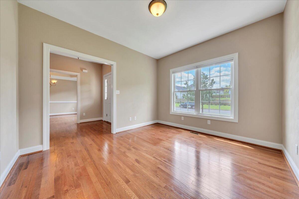 6009 Tolman CIR