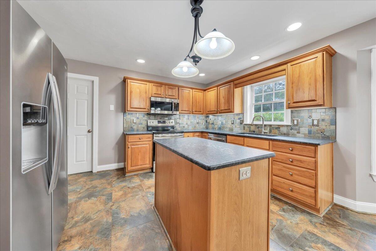 1397 Fieldgate RD
