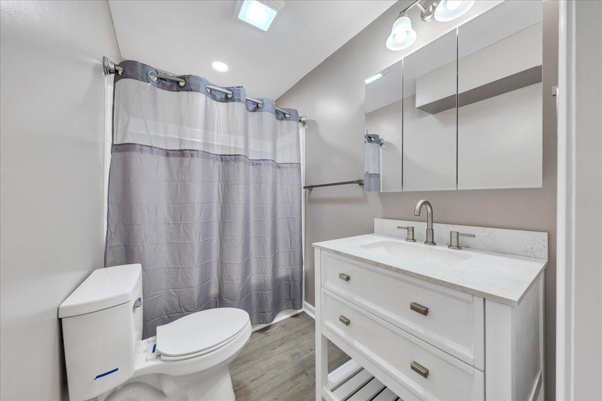 1397 Fieldgate RD