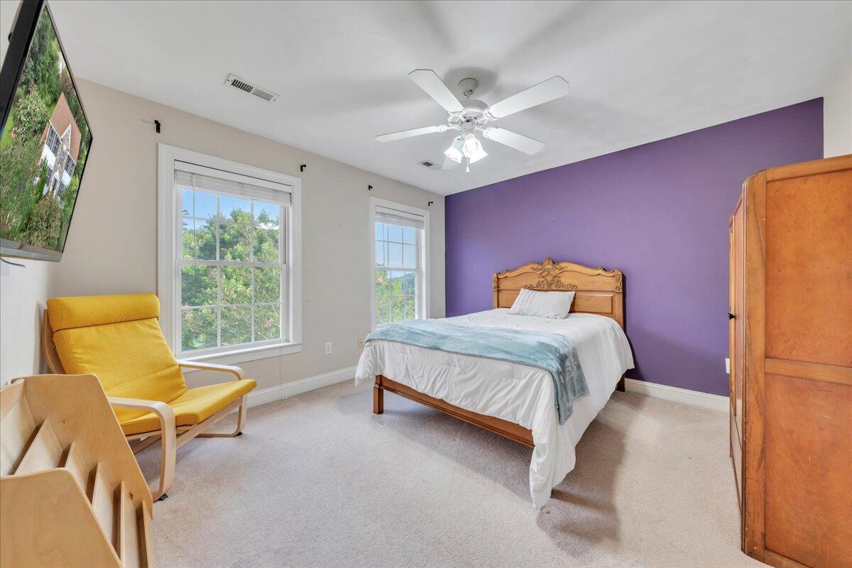 1397 Fieldgate RD