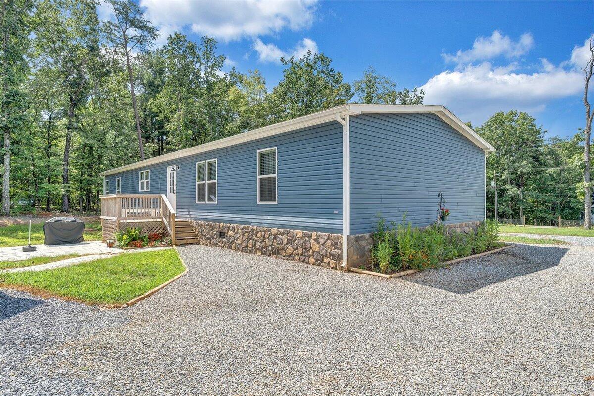 2088 Flint Hill RD