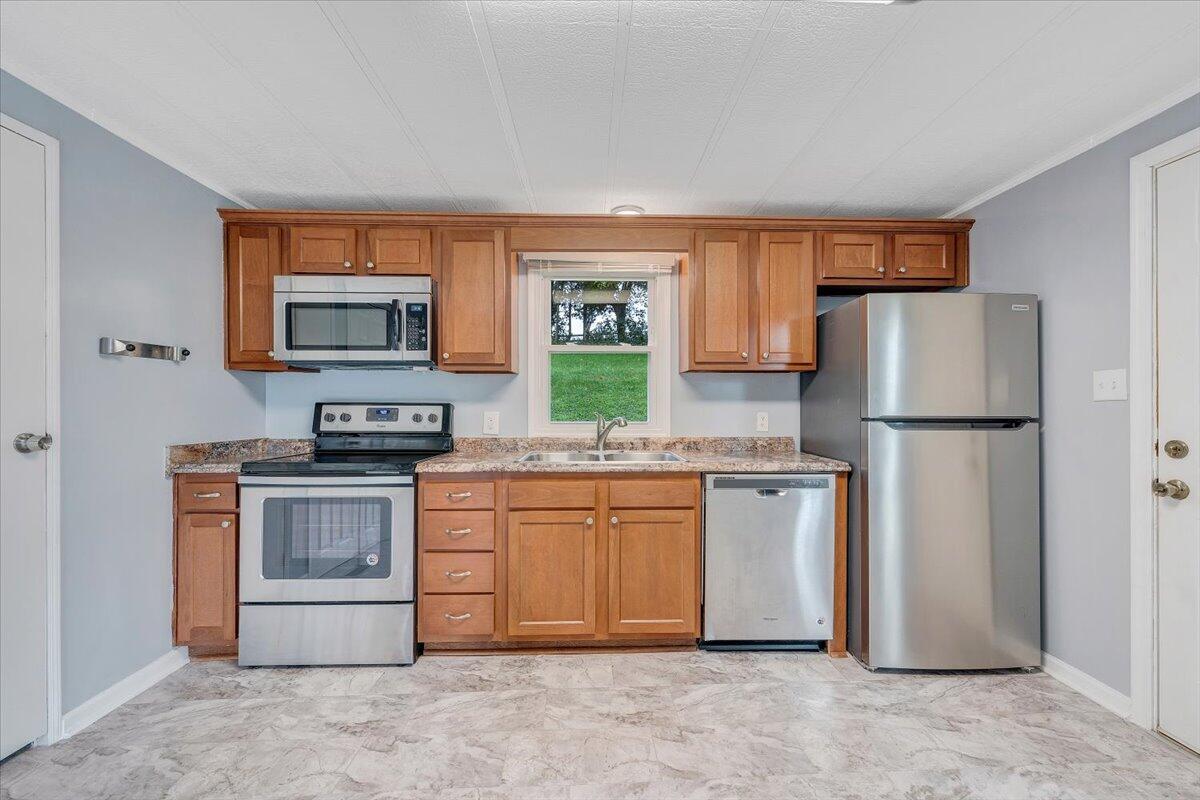 3488 Webster RD