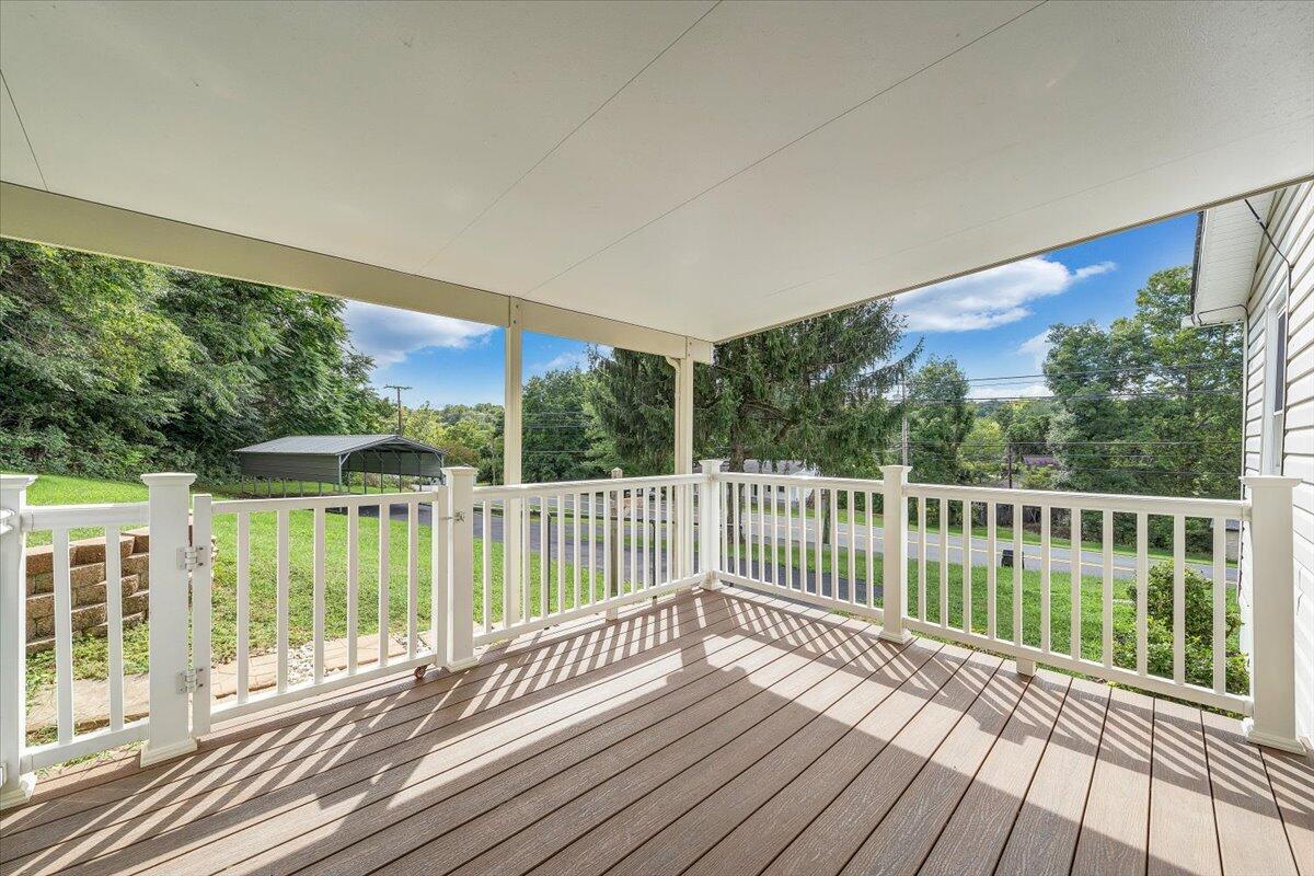 3488 Webster RD