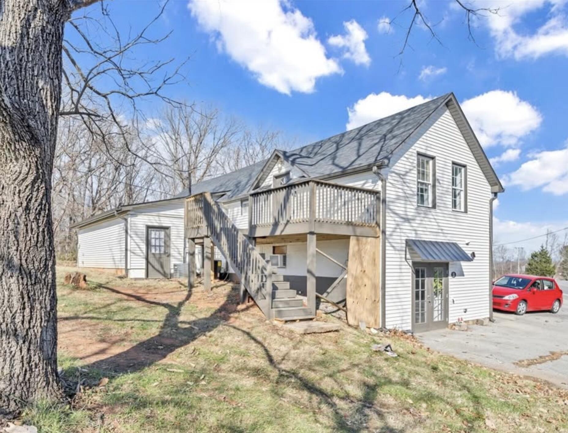 2101 Hardy RD Unit: B
