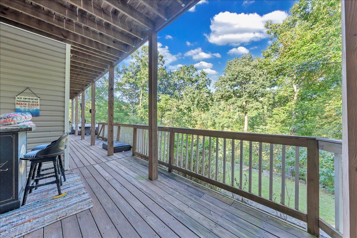 674 Lakeshore Terrace RD