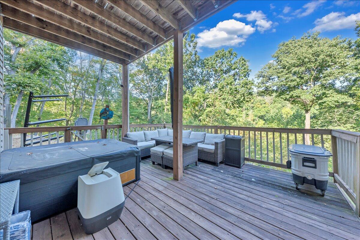 674 Lakeshore Terrace RD