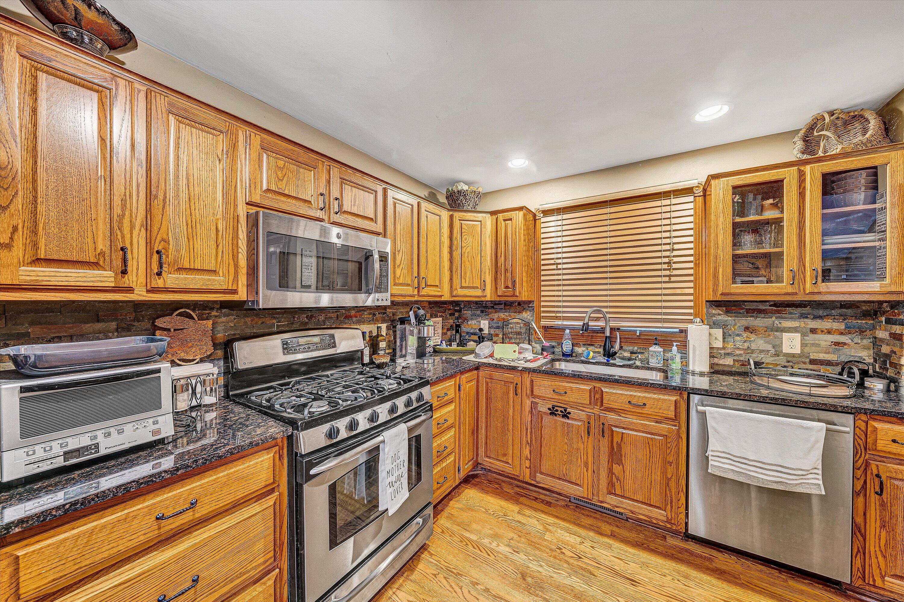 111 Woodlake DR