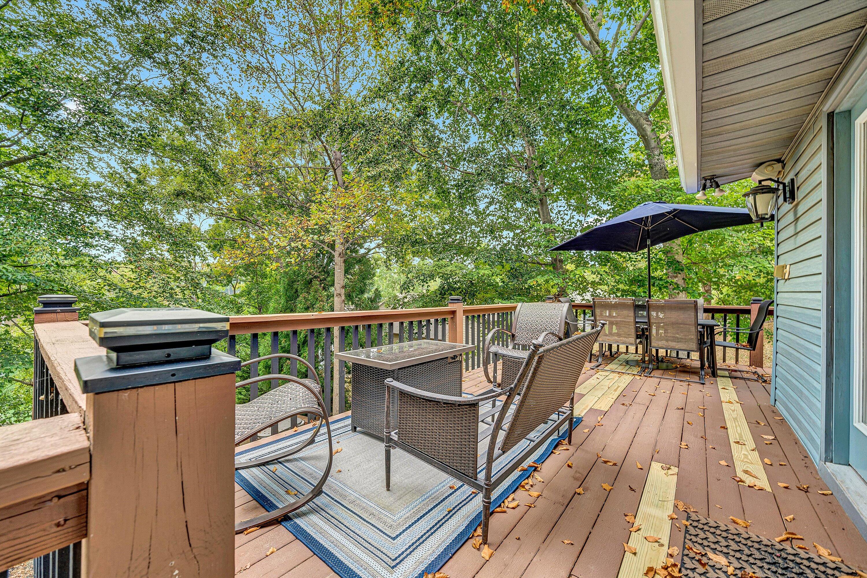 111 Woodlake DR