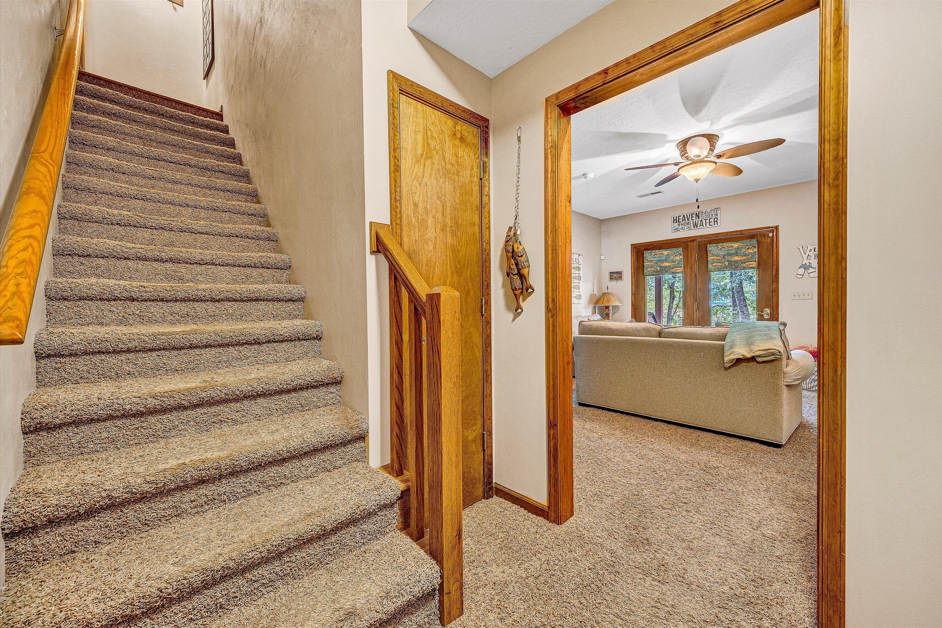 111 Woodlake DR