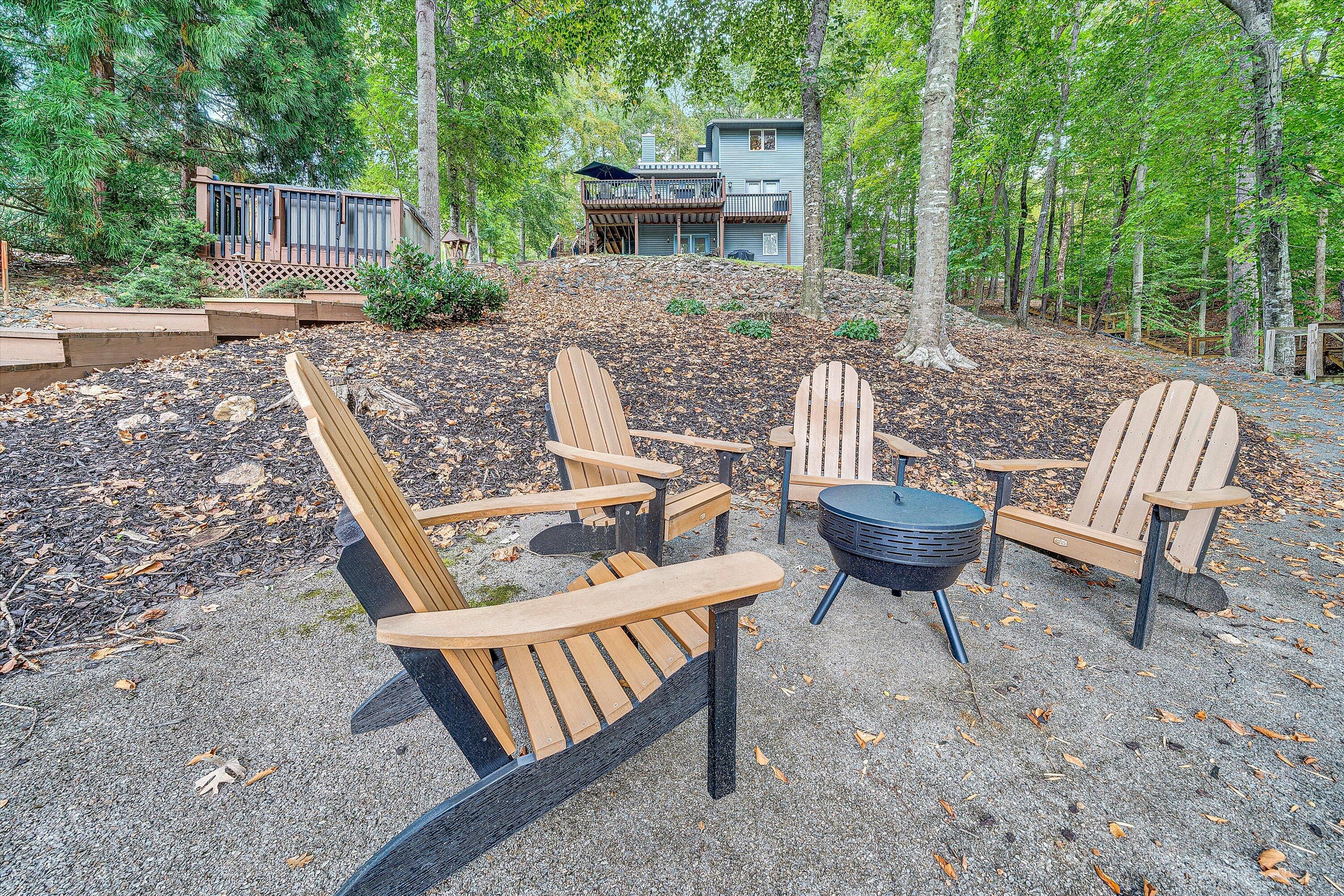 111 Woodlake DR