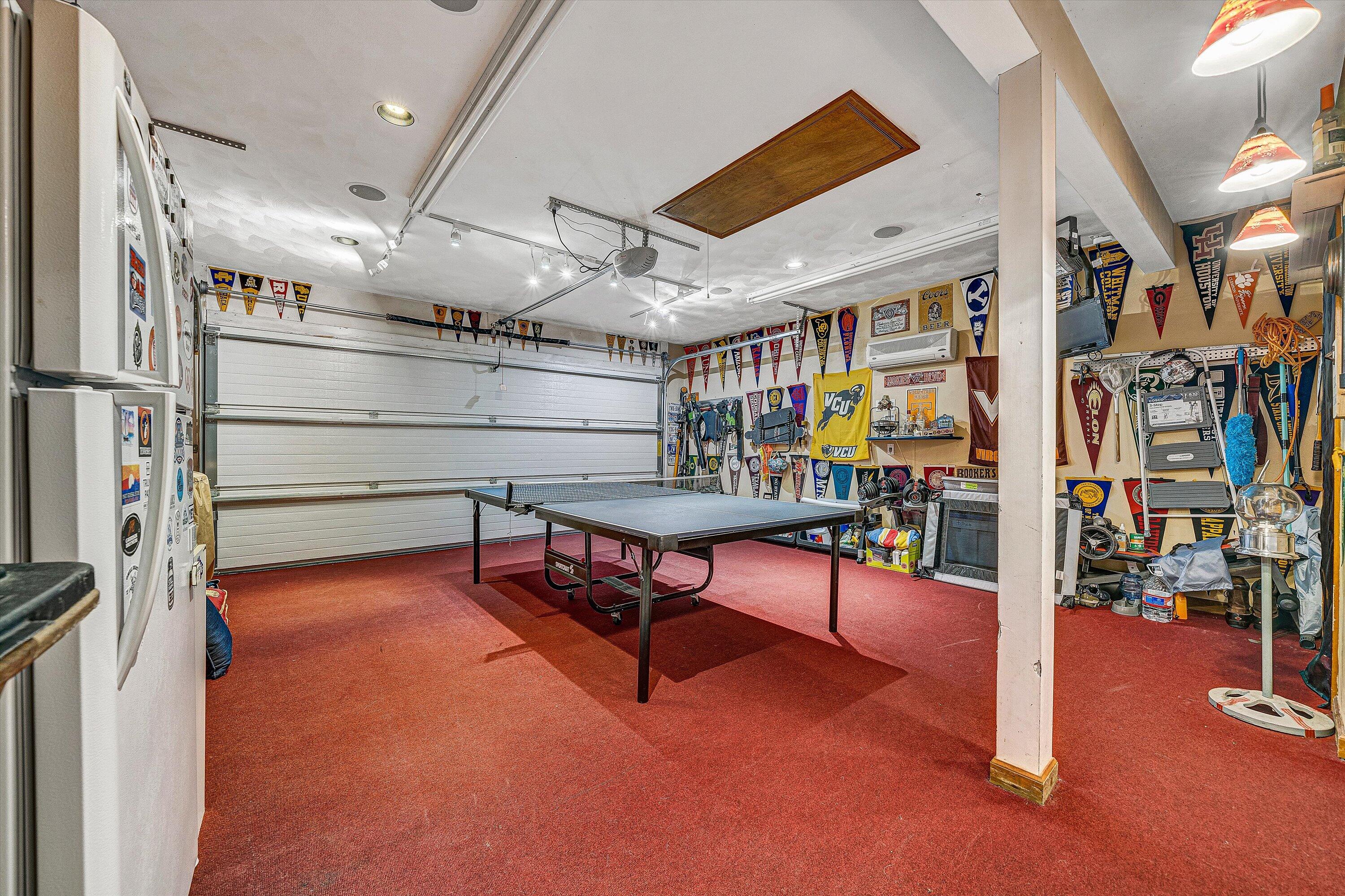 111 Woodlake DR
