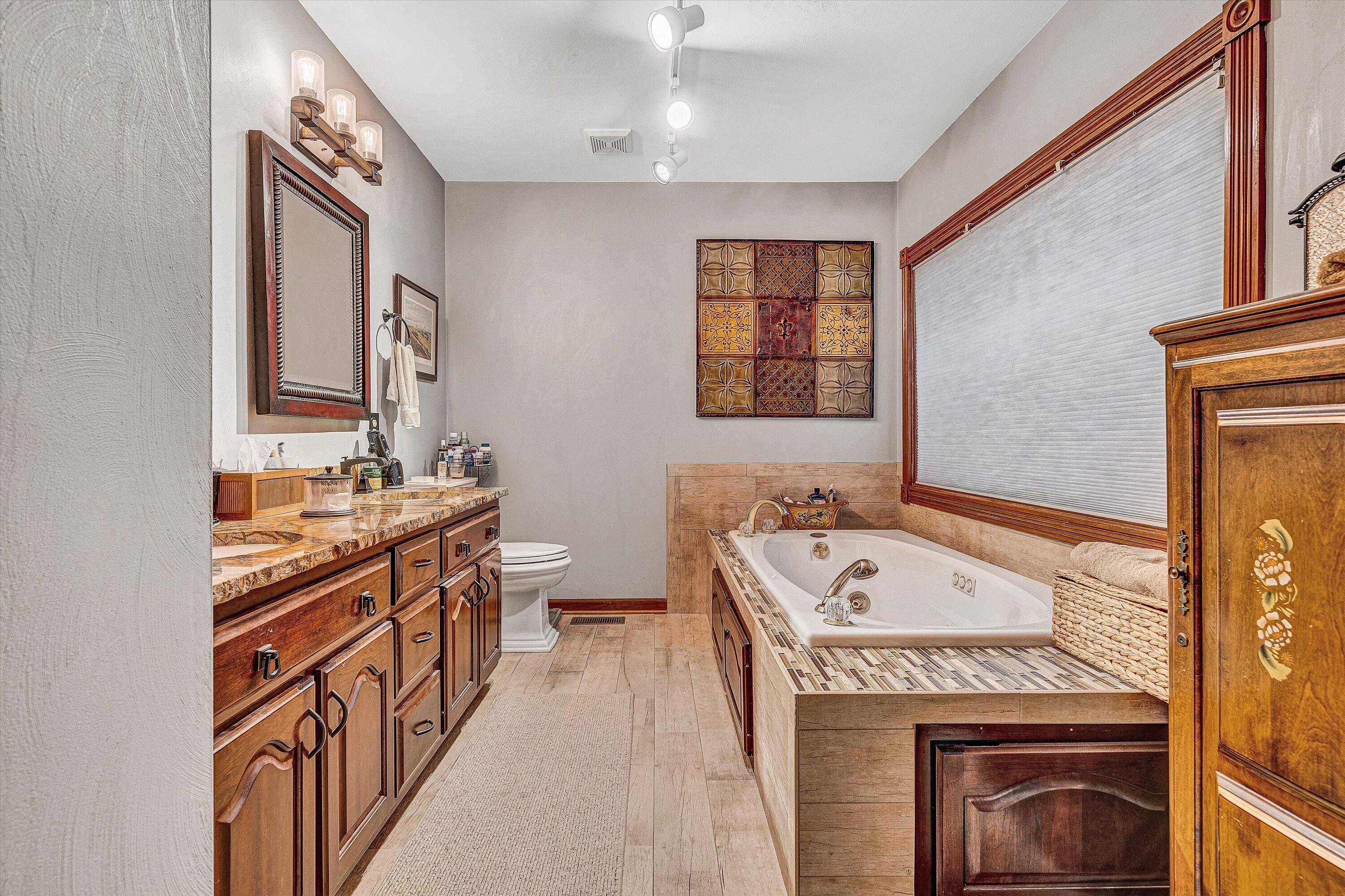 111 Woodlake DR