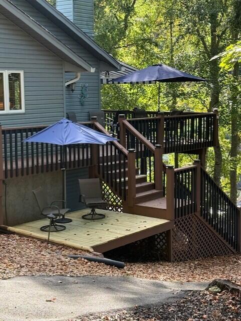 111 Woodlake DR