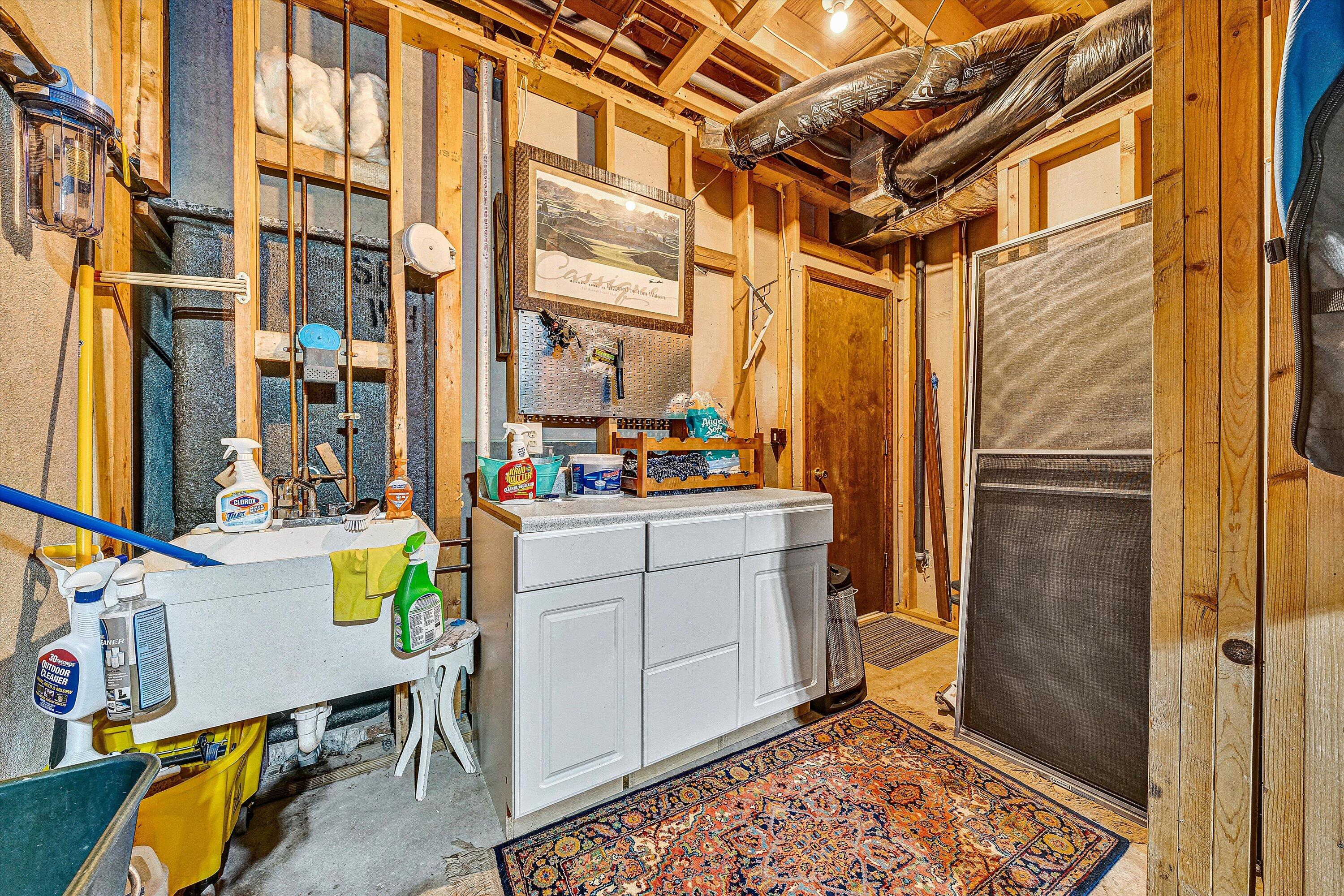 111 Woodlake DR