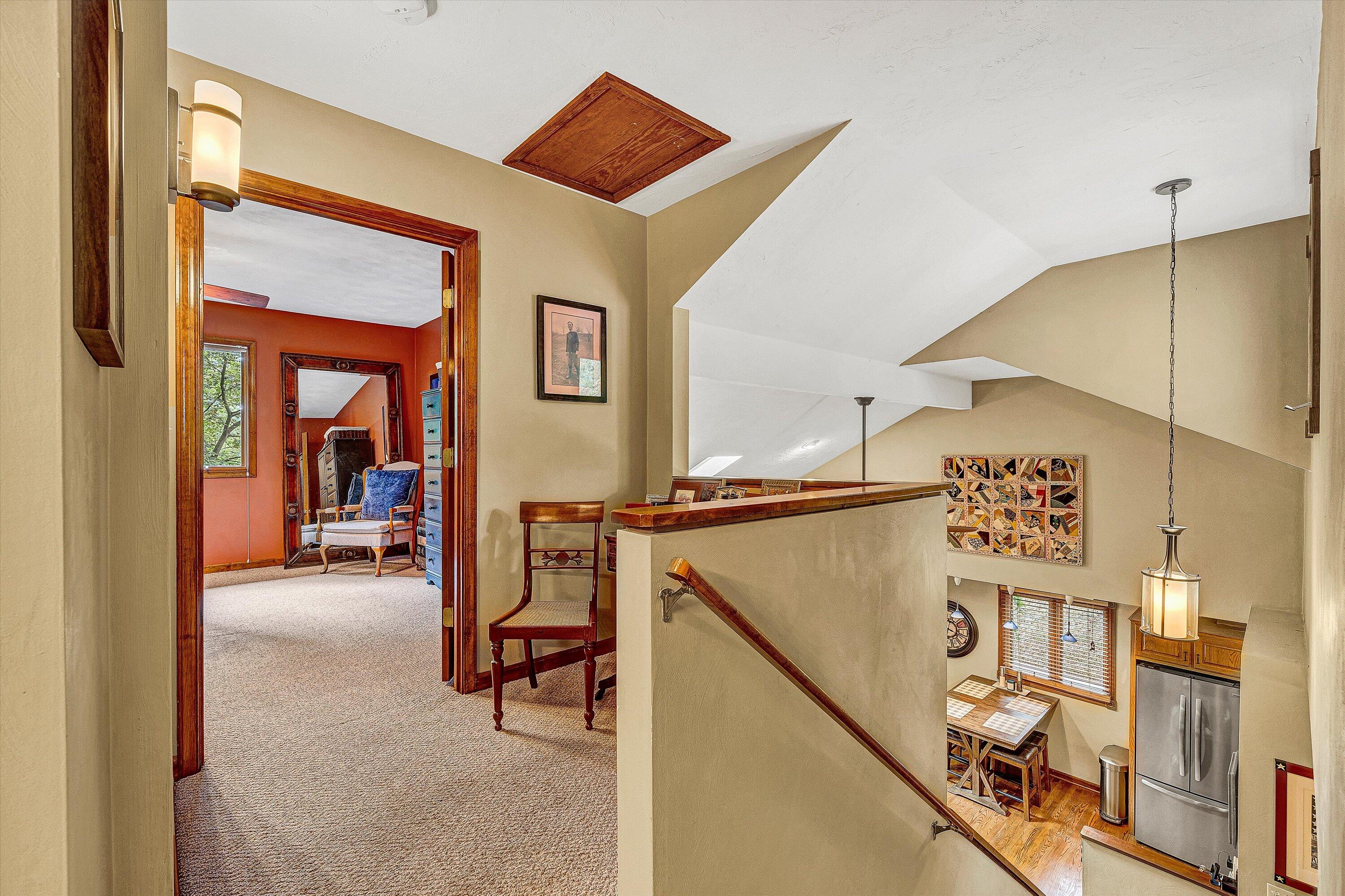 111 Woodlake DR