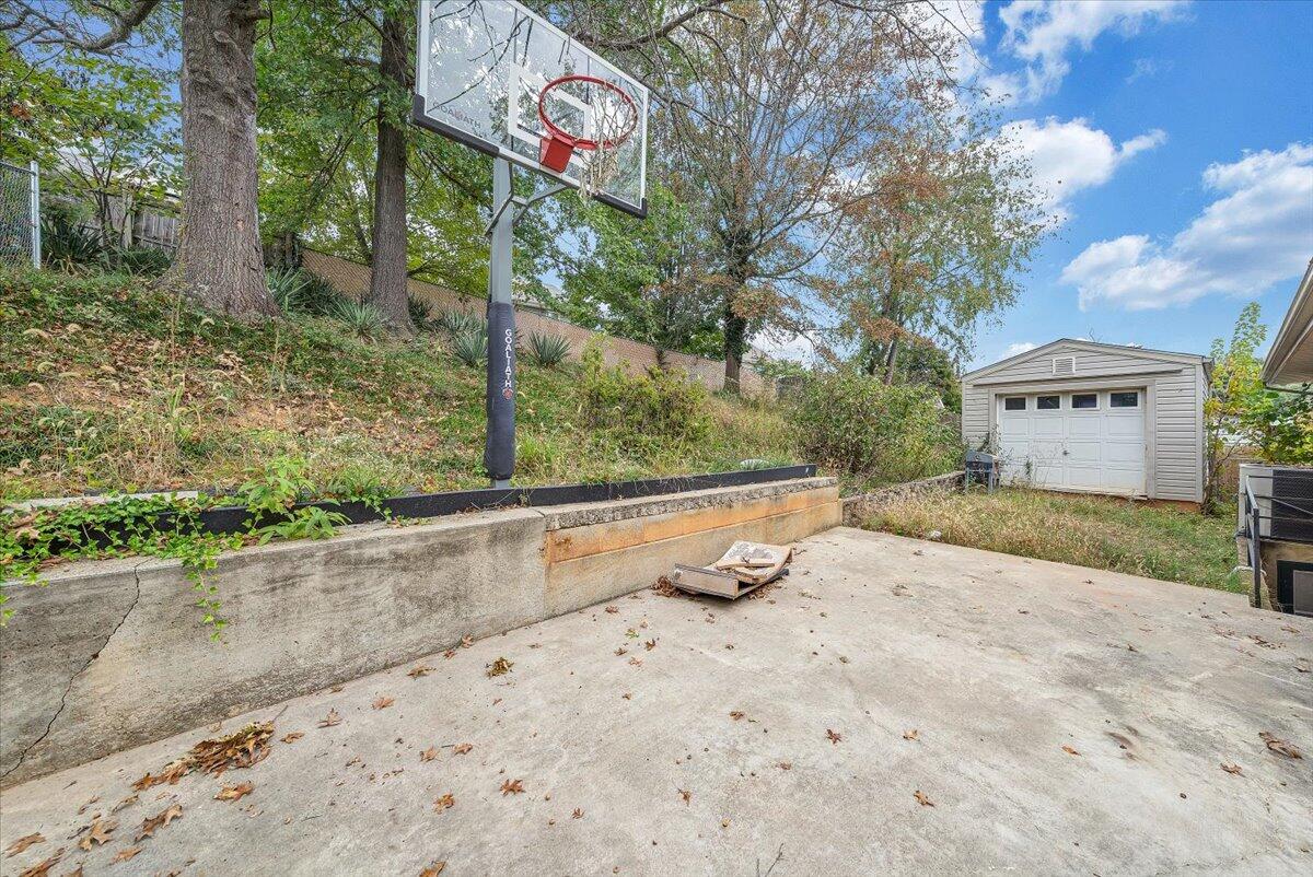 4758 Jacklin DR NE