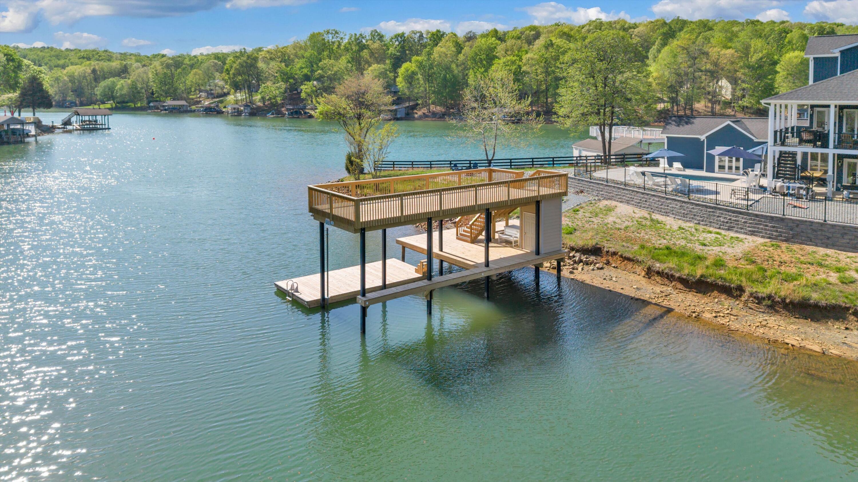 2937 Blount DR