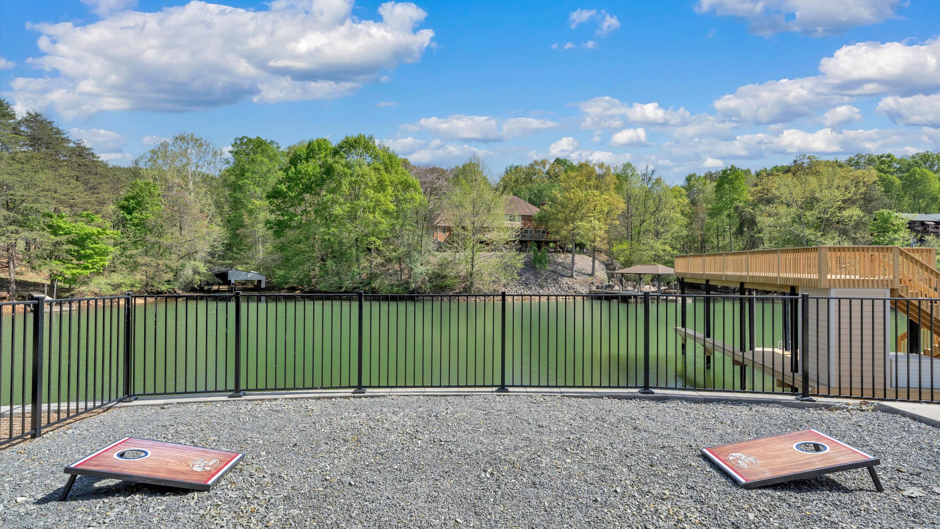 2937 Blount DR