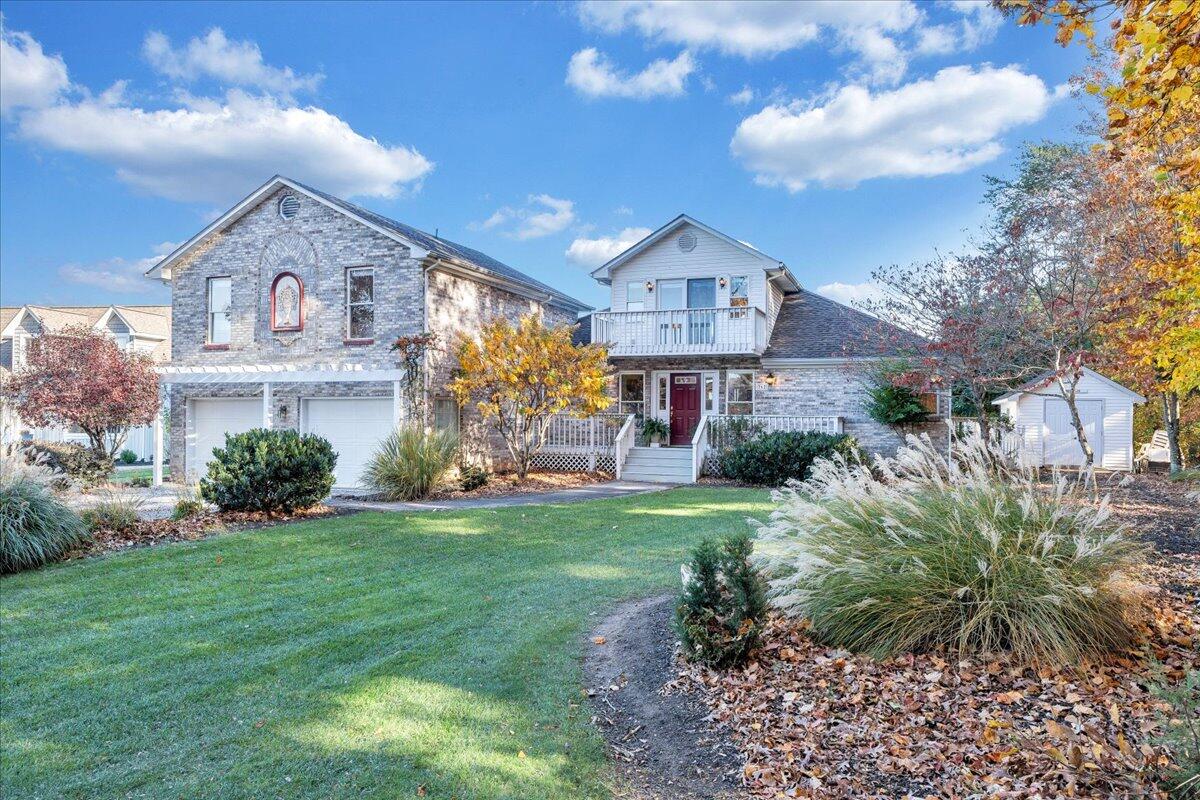 362 Carrs Point LN