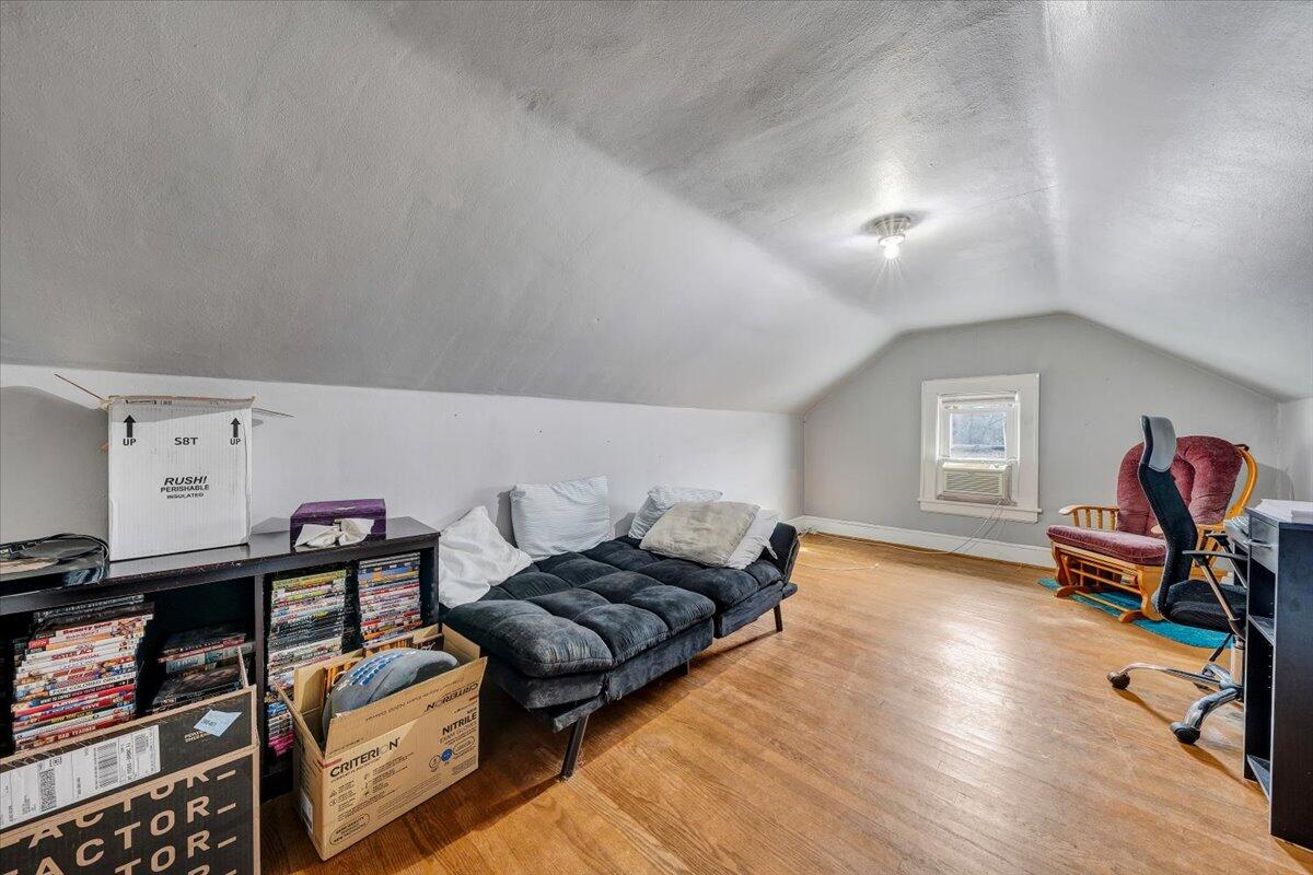 3116 Spring RD SW