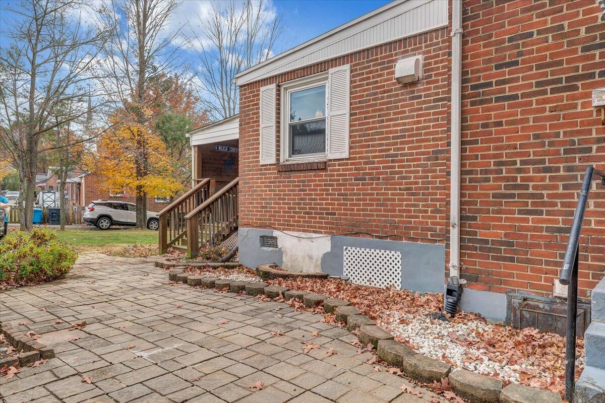 3116 Spring RD SW