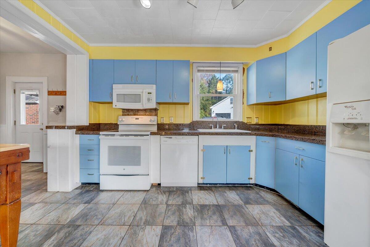 3116 Spring RD SW