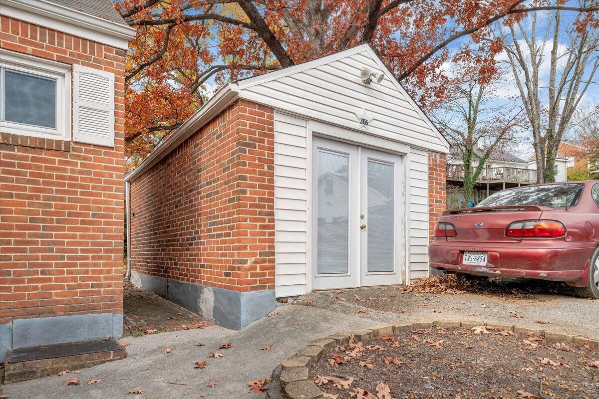 3116 Spring RD SW