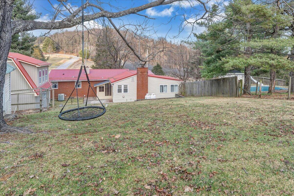 9009 Poor Mountain RD
