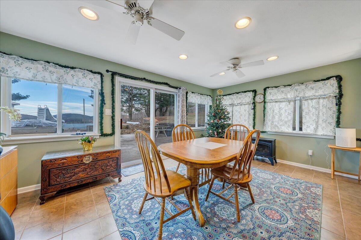 9009 Poor Mountain RD