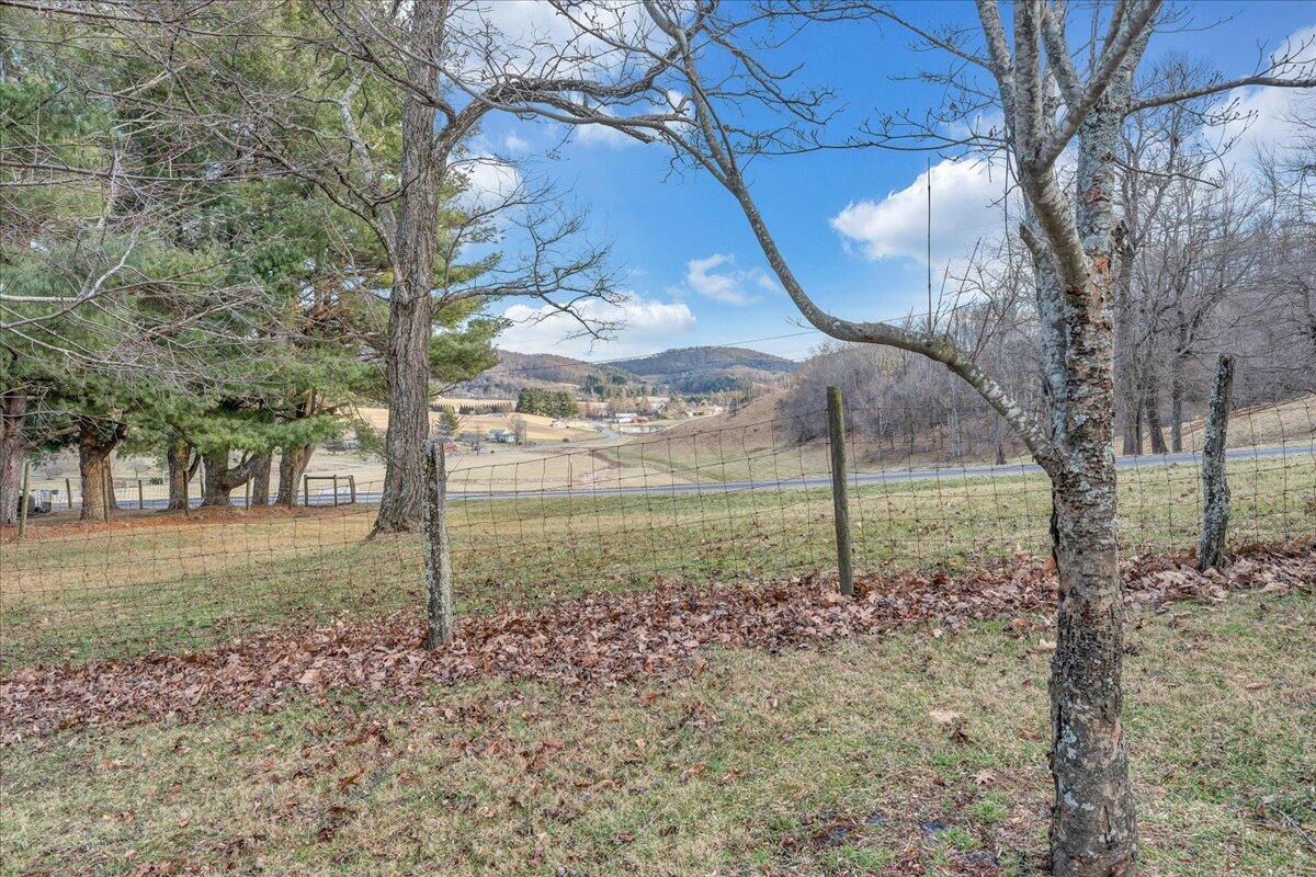 9009 Poor Mountain RD