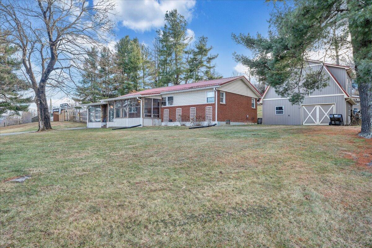 9009 Poor Mountain RD