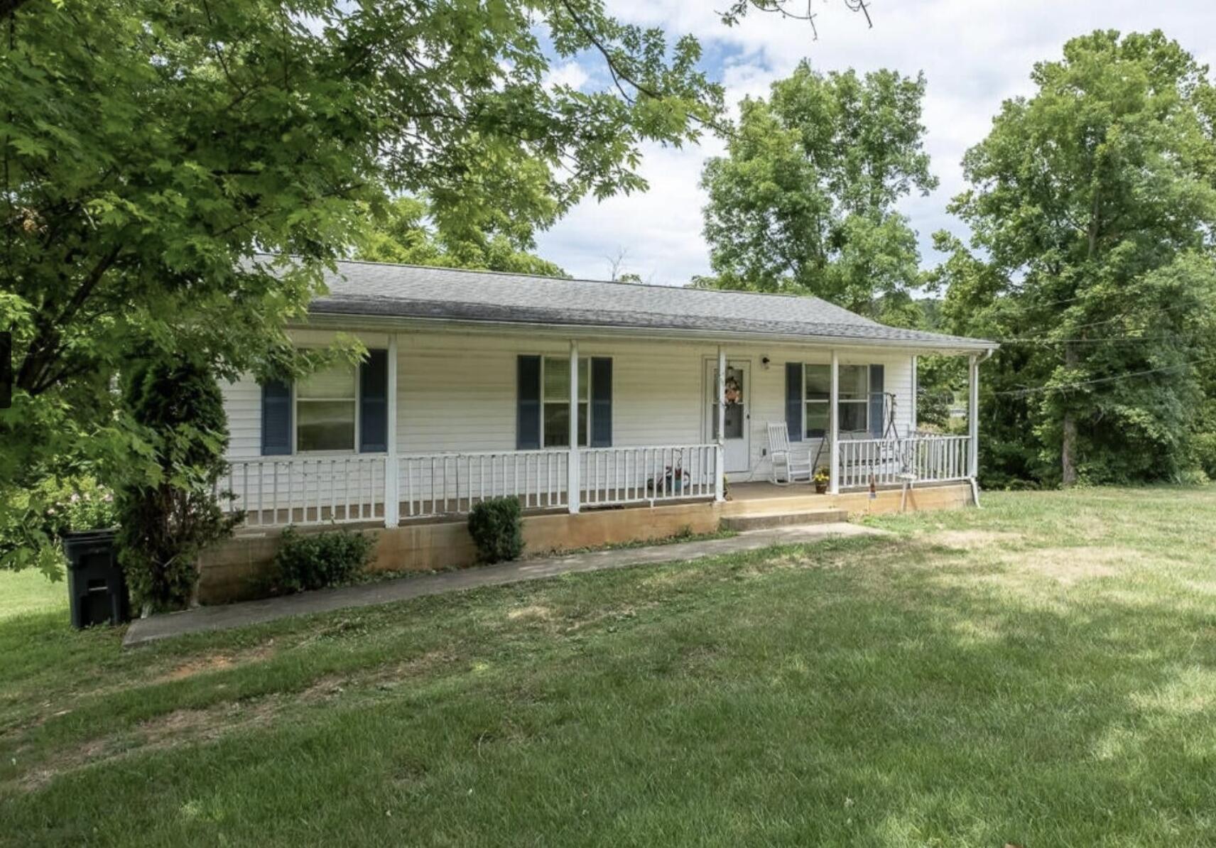 3465 Webster RD