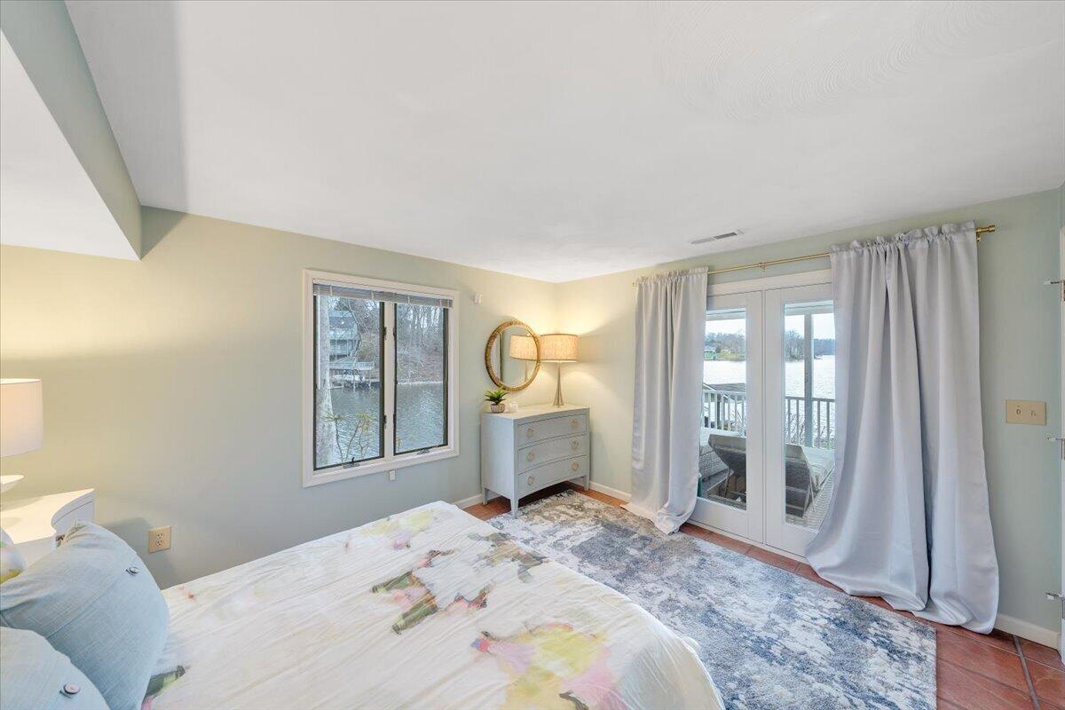 1300 Pats DR